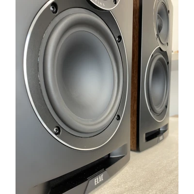 Elac UBR62 Black Friday
