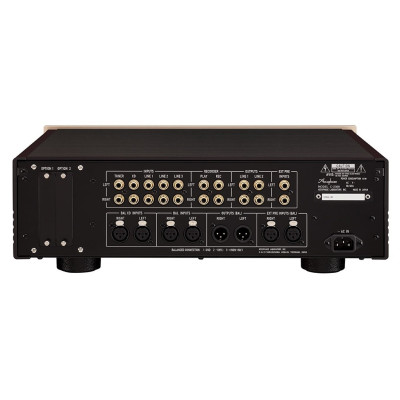 Accuphase C-2300