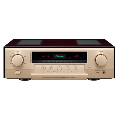 Accuphase C-3900